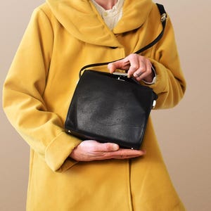 Vintage Mandarina Duck Leather Shoulder Bag: 90s Minimalist Crossbody