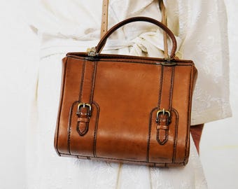 Vintage Italian Leather Satchel: 1950s-60s Structured Purse