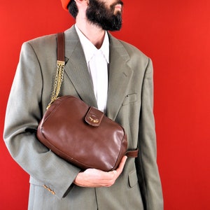 Vintage 80s Leather Shoulder Bag Golden Chain Crossbody Bag Made in France Messenger Bag Satchel Bag image 1