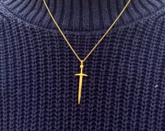 Pendentif épée en or