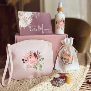 BEST MOM - DIY Geschenk-Set mit individuell gestalteter Flasche, Roll-On und Hand-Tasche sowie Geschenk-Säckchen I Blumen-Dekor Geschenk-Set