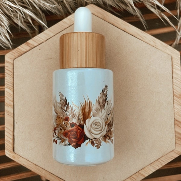 BOHO FLOWER - 30ml bottle in white with handmade flower decoration and bamboo attachment I spray I lotion I pipettes - for your essential oils DIYs