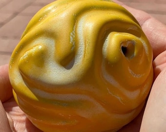 Fingerlabyrintboll för meditation, stresslindring och bön - gul
