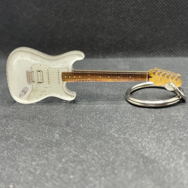 Fender Stratocaster Guitar Keychain White Jimi Hendrix