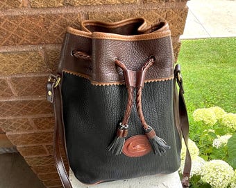 Dooney & Bourke Vintage Teton USA 90s Large Drawstring Duffle Bucket AWL Pebbled Leather Black Ink Taupe Sand Shoulder Bag Unisex