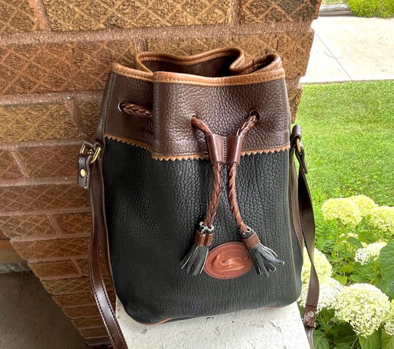 Dooney & Bourke Vintage Teton USA 90s Large Drawstring  display picture 2