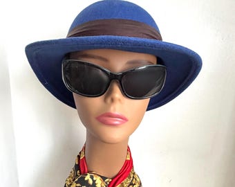 Vintage Midcentury USA Lancaster Cloche Tilt Cobalt Royal Blue Wool Felt Brim Knotted Ribbon Hat Classic Noir