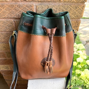 Dooney & Bourke Vintage USA 90s Teton Navy Small Backpack Drawstring  Bucket Bag Dooney and bourke teton - Gem main image 4