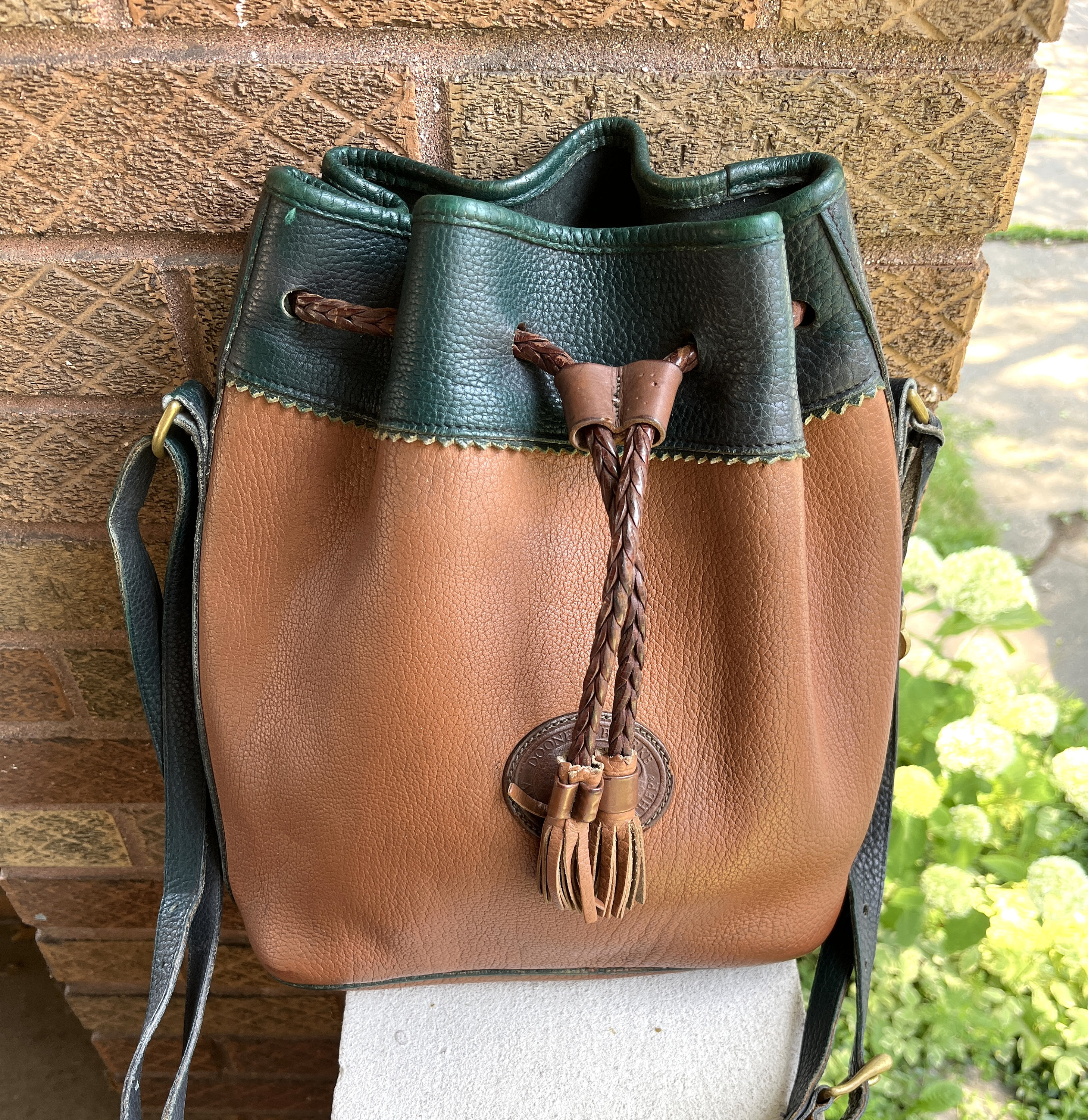 Dooney and bourke shop duffle satchel