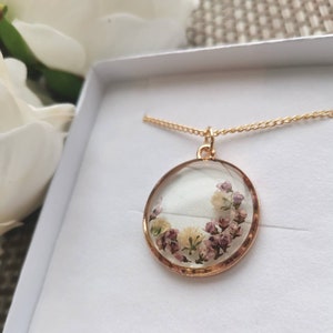 Unique Heather & Gypsophila Gold Pendant Round handmade with real pressed flowers image 2