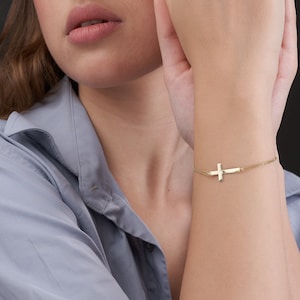Cross Bracelet • Dainty Cross Bracelet • Unisex Cross Bracelet • Christian Gift • Gift for Him/Her