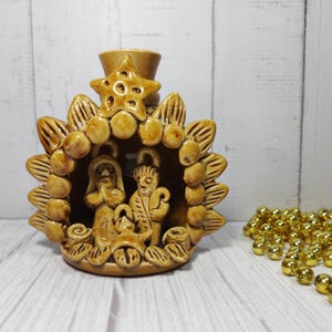 Handmade nativity scene/ Collection of nativity scenes/ Christmas decorations/ Portuguese handicrafts/ Holy Family/ Jesus/ Portugal