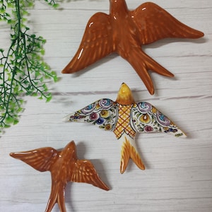Set of 3 swallows/ Hand-painted swallows/ Decorative birds/ Wall decoration/ Outdoor decoration/ Portuguese ceramics/ Pottery Portugal