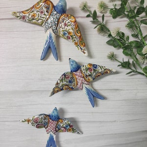 Set of 3 swallows/ Hand-painted swallows/ Decorative birds/ Wall decoration/ Outdoor decoration/ Portuguese ceramics/ Pottery Portugal