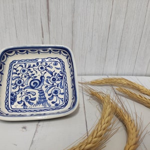 Bowl/ Square bowl/ Utility bowl/ Decorative ceramics/ Portuguese ceramics/ Hand-painted ceramic/ Original gift/ Pottery Portugal/ Conimbriga