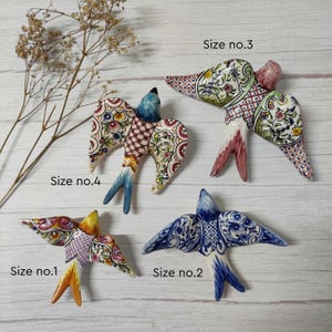 Individual swallows/ Hand-painted swallows/ Decorative birds/ Wall decoration/ Outdoor decoration/ Portuguese ceramics/ Pottery Portugal