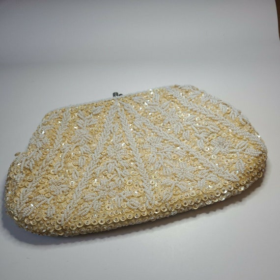 Vintage Beaded Clutch Hong Kong Clasp Close Serpe… - image 3