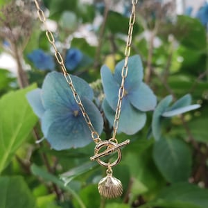 Toggle Necklace, Shell Necklace, Toggle Clasp, Layering Necklace, SeaShell Charm, Boho Jewellery, Holiday, Beach Necklace