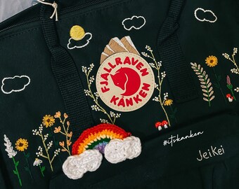 Zaino Kanken personalizzato ricamato a mano, Fjallraven Kanken personalizzato con tema fiori e cielo, opzioni di personalizzazione