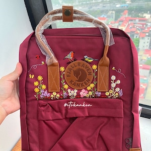 Personalised  Colorful Flowers Embroidery, Customised Fjallraven Kanken Backpack Embroidery, Kanken Embroidered with Pets, Herbs and Flowers