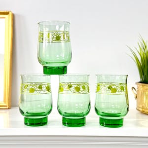 Vintage Green Glass Tumblers: 1970s Retro Bar Glasses, Stackable Set of 4, Green Leaves
