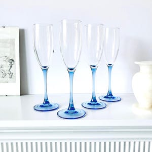 Vintage 80s French Pale Blue Stem Flutes, Luminarc Champagne Glasses, Clear Bowl Azure Blue Stem, Retro Bar Gift Set of 4 or 2, Wedding Gift