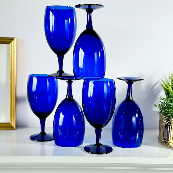 Vintage Pier 1 Cobalt Blue Water Goblets Iced Tea Glasses, Set of Four and Set of Two, Classic 90s Deep Blue Wedding Glassware Set