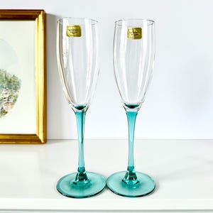 Vintage 80s RARE Aqua Teal Green Stem Flutes PAIR, French Luminarc Champagne Glasses, Pastel Green Retro Bar Set of 2 Wedding Glasses Gift