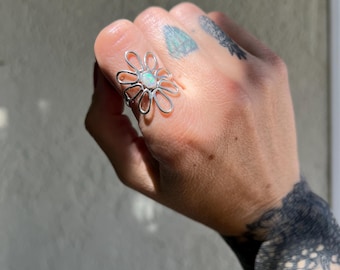 Size 8.5 Australian Opal Daisy Dukes Sterling Silver Flower Ring