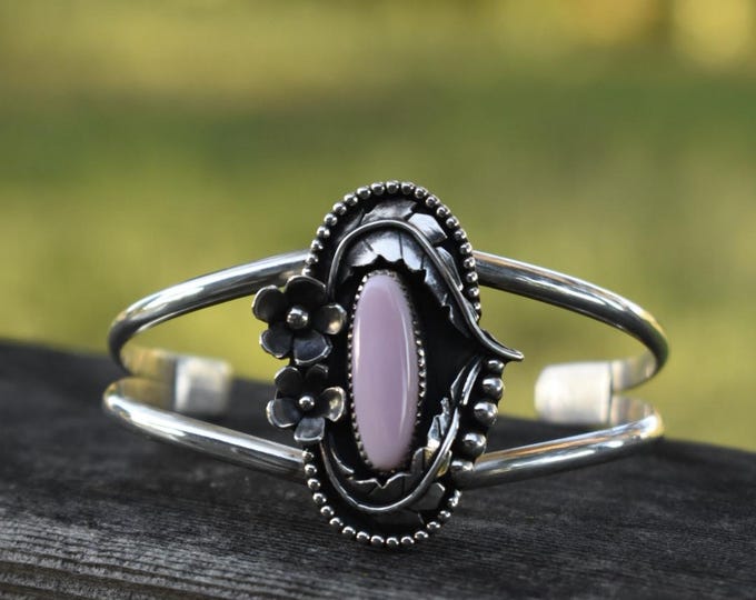 Featured listing image: Pink Conch Sterling Silver Cuff