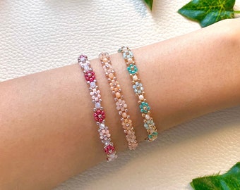 FLOWER Bracelet | bracelets for women, beaded bracelets with flowers, daisy beaded bracelets, gifted for her