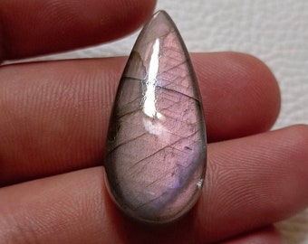 Rosa lila Labradorit Edelstein Cabochon Größe: - 32x14x7 MM (35) CTS Birnenform Schmuck machen auffälliger Labradorit Cabochon.