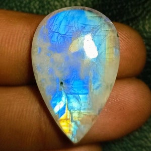 AAA quality natural moonstone gemstone wholesale. moonstone high quality blue flashy fire moonstone pear shape size,29x19x6. MM