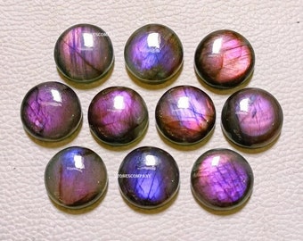 Cabochon di forma rotonda viola super appariscente calibrato da 5 - 20 mm! Entrambi i lati della cabina lucidati a mano, labradorite, pietra preziosa viola, con il retro piatto!