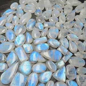 Top Quality Wholesale Lot Natural Rainbow Moonstone Cabochon Mix Shape Gemstone malty Fire Moonstone Gemstone Mix Size Cabochon