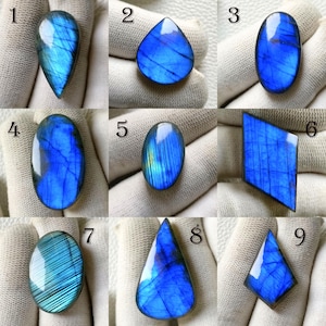 良質の 16 MM ロットのムーン、三日月、ラブラドライト、ブルーの派手