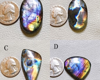 Qualità superiore! Cabochon di labradorite viola naturale multicolore. Pietra preziosa di labradorite viola di qualità straordinaria, pietra sciolta fatta a mano per gioielli.