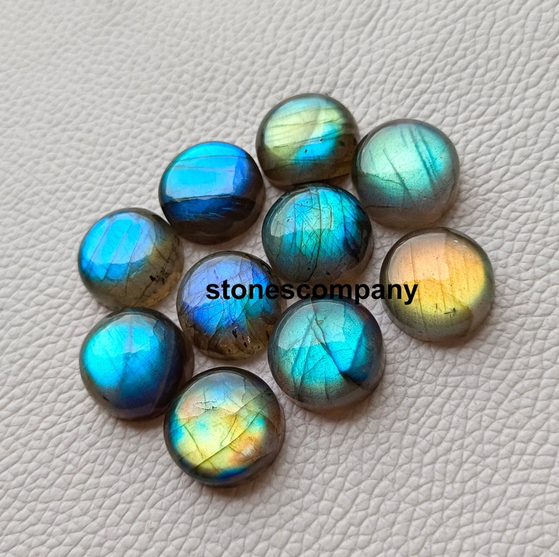 Cabochon in labradorite da 5-30 mm, cabochon in labradorite di forma rotonda, retro piatto, cabina 5,6,7,8,9,10,11,12,13,14,15,16,17,18,19,20,25, Misure 30mm immagine 4