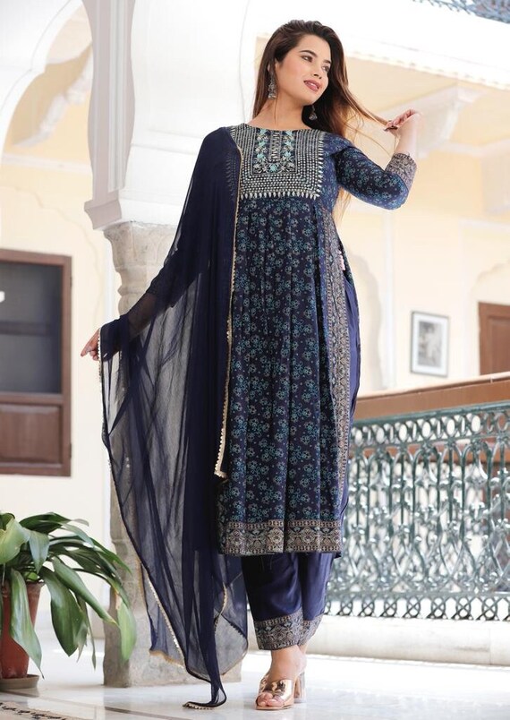 Stunning Traditional Pathani/Kashmiri/Balochi/Afghani Dress Design| Party  Wear Pathani Suit/Frock| | Afghan dresses, Afghan clothes, Afghani clothes
