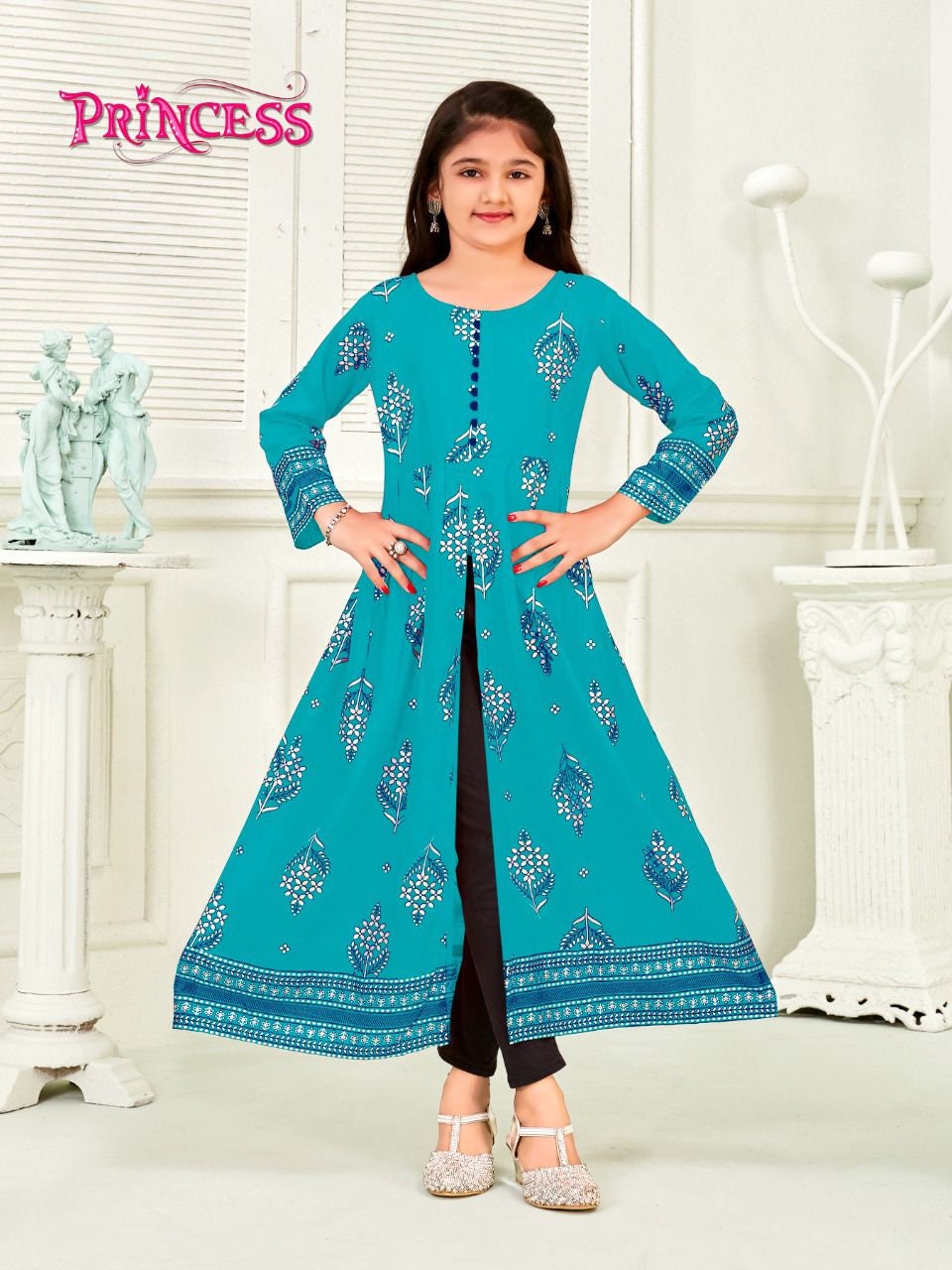 Girls lucknowee style cotton kurti and pant set -blue