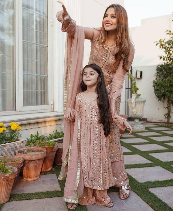 Mom and 2025 daughter matching kurtis