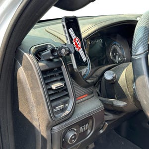 Custom phone mount for 2019-2025 Ram defrost vent 52mm