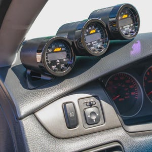 Triple gauge pod mount for 01-07 EVO 7 8 9 Lancer functional defrost vent