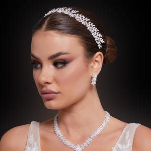 Swarovski Zircon luxury Headpiece, Bride crown, Bridal Tiaras, Silver , Weddings , Engagement Crowns, Crystal Crowns ,Hair Accessories
