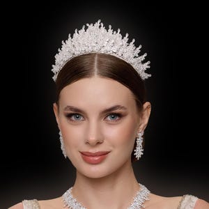 Swarovski Zircon luxury Headpiece, Bride crown, Bridal Tiaras, Silver , Weddings , Engagement Crowns, Crystal Crowns ,Hair Accessories