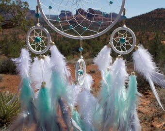 Turquoise and Blue Feather Dreamcatcher, Handcrafted Boho Style Wall Hanging with Starry Beads, Bedroom & Home Decor, Mandala