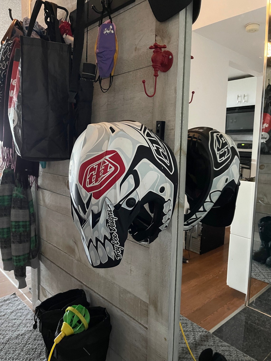Mx Helmet Rack Red Helmet Holder -helmet Display/hanger/wall Hook/support/rack ...