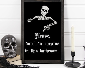 Gothic Skeleton Bathroom Print: Funny Goth Wall Art (5x7)