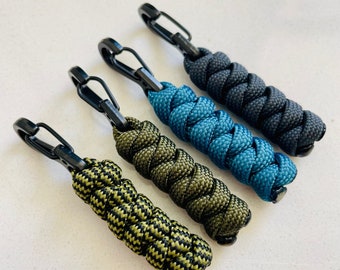 Pendant handmade - paracord - zipper - keychain, charm, zipper, pull, carabiner - teal blue, olive, green, grey