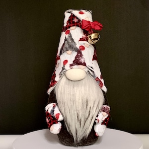 WINTER gnome - CHRISTMAS Gnome with gnomes print hat